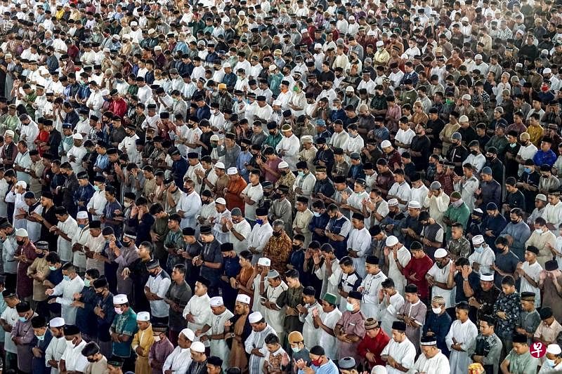 indonesia-religion-islam-eid-030137.jpg